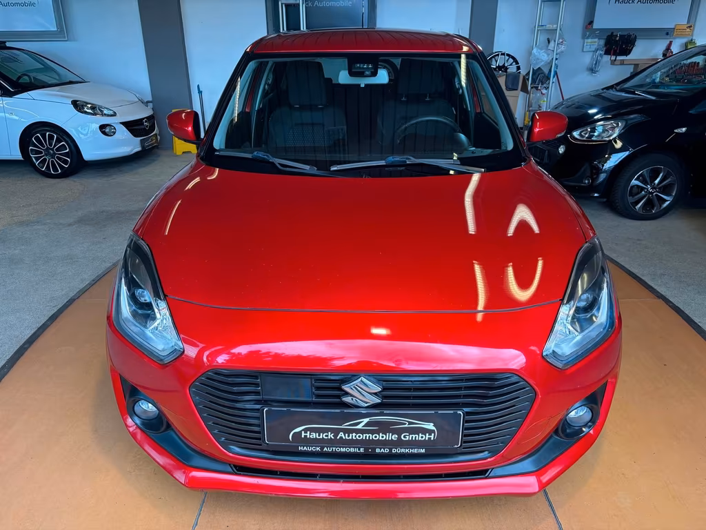Suzuki Swift 2017 - voiture d'occasion disponible chez German Auto Cars