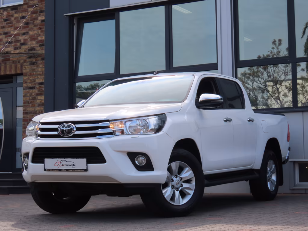 Toyota Hilux 2019 - voiture d'occasion disponible chez German Auto Cars