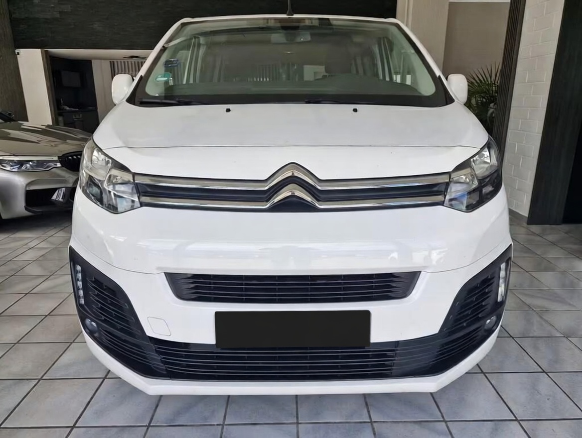 Citroën Jumpy 2018 - voiture d'occasion disponible chez German Auto Cars