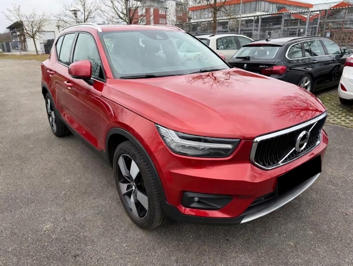 Volvo XC40 2018 - voiture d'occasion disponible chez German Auto Cars