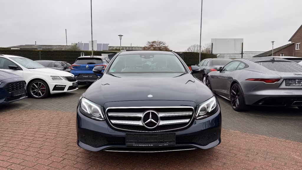 Mercedes-Benz E 220 2017 - voiture d'occasion disponible chez German Auto Cars