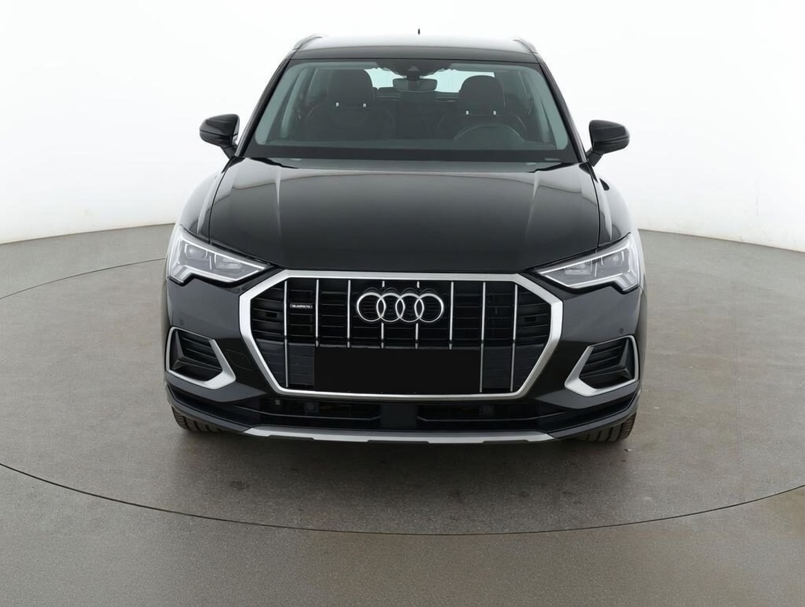 Audi Q3 2018 - voiture d'occasion disponible chez German Auto Cars