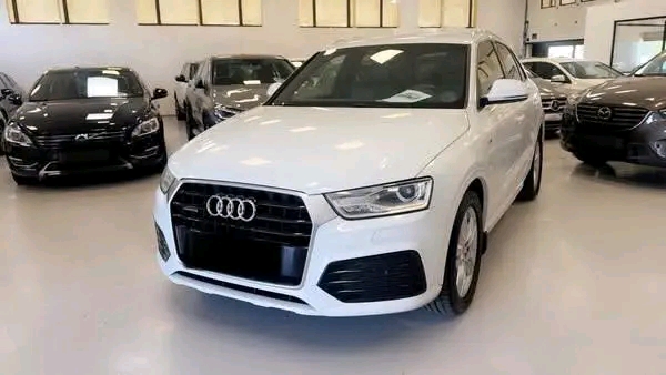 Audi Q3 2015 - voiture d'occasion disponible chez German Auto Cars