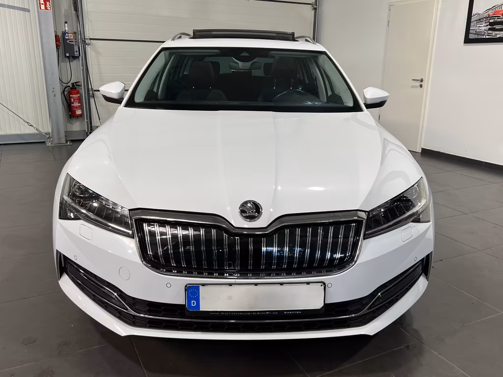 Škoda Superb 2020 - voiture d'occasion disponible chez German Auto Cars