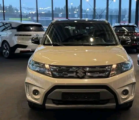 Suzuki Vitara 2015 - voiture d'occasion disponible chez German Auto Cars
