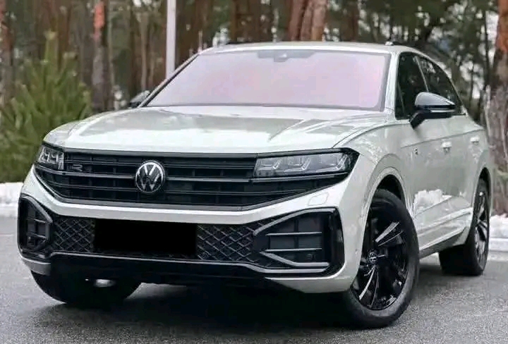 Volkswagen Touareg 2023 - voiture d'occasion disponible chez German Auto Cars