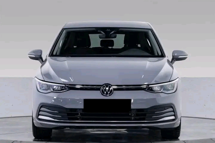 Volkswagen Golf 8 style 2021 - voiture d'occasion disponible chez German Auto Cars