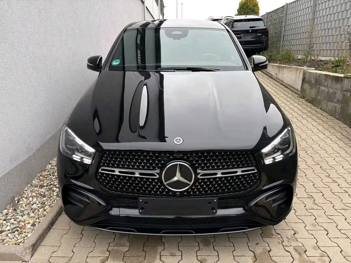 Mercedes-Benz GLE 300 2025 - voiture d'occasion disponible chez German Auto Cars