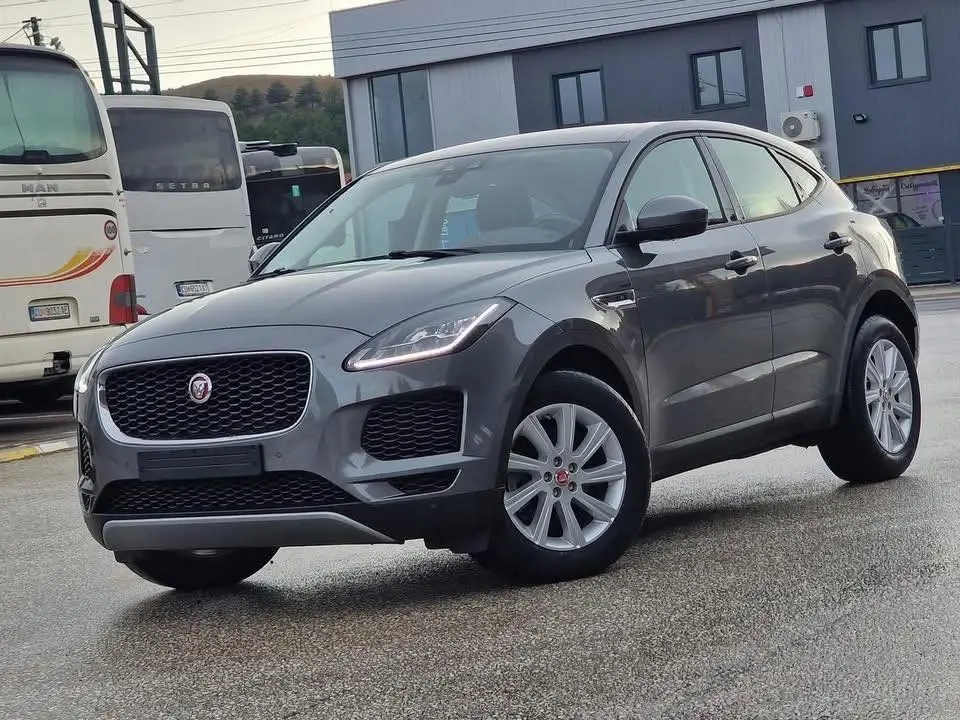 Jaguar E-Pace 2019 - voiture d'occasion disponible chez German Auto Cars
